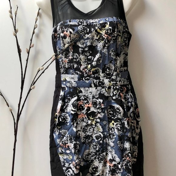 Gentle Fawn Empire Dress in Floral Print - Picture 3 of 3